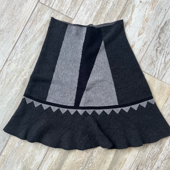 Max Studio Dresses & Skirts - Elegant Black and Gray Women's Skirt Max Studio A-line